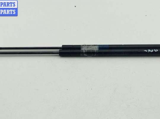 Амортизатор крышки багажника на Opel Astra G / Classic