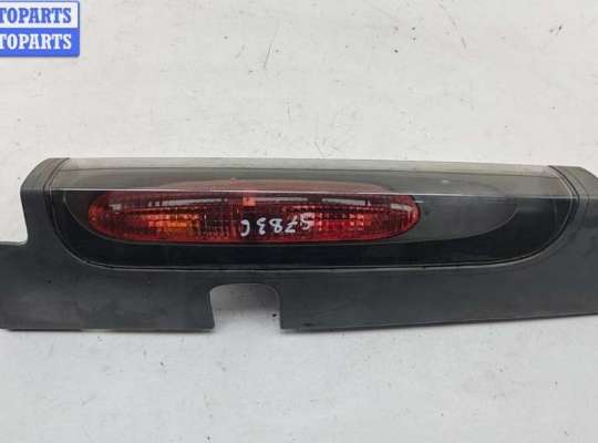 Фонарь задний на Opel Vivaro A