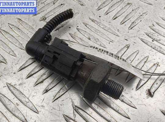 купить Датчик давления масла на Volkswagen Caddy (2004-2010)