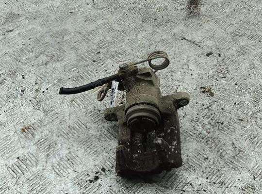 купить Суппорт задний правый на Volkswagen Passat B5