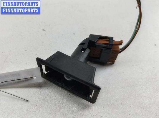 купить Подсветка номера на Volkswagen Passat B4