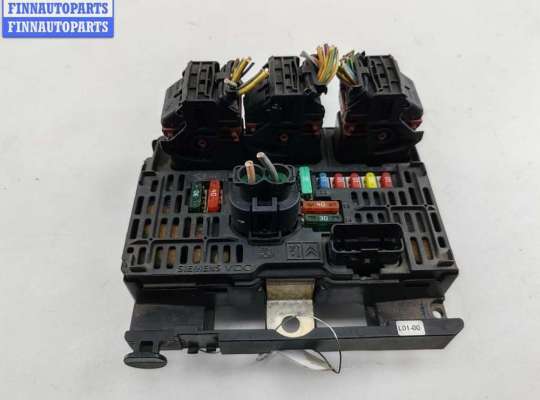 Блок предохранителей PG1224904 на Peugeot 407