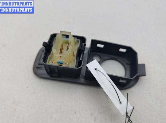 Блок управления стеклоподъёмниками на Volkswagen Sharan I (7M)