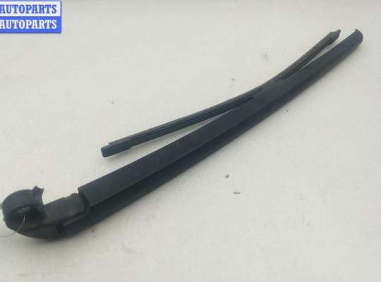 купить Щеткодержатель (поводок стеклоочистителя) задний на Audi A4 B7 (2004-2008)