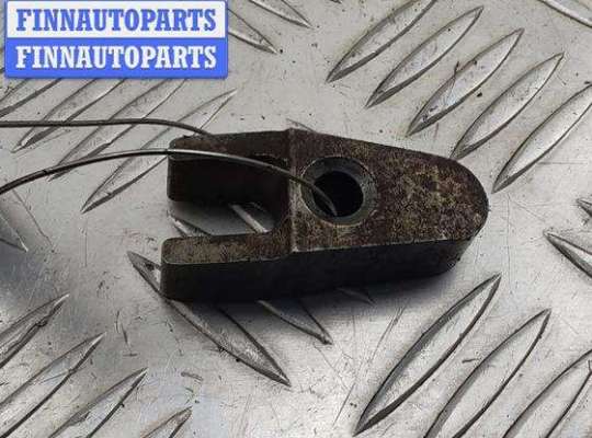 купить Скоба (кронштейн) крепления форсунки на Mercedes E-Class W210 (1995-2002)