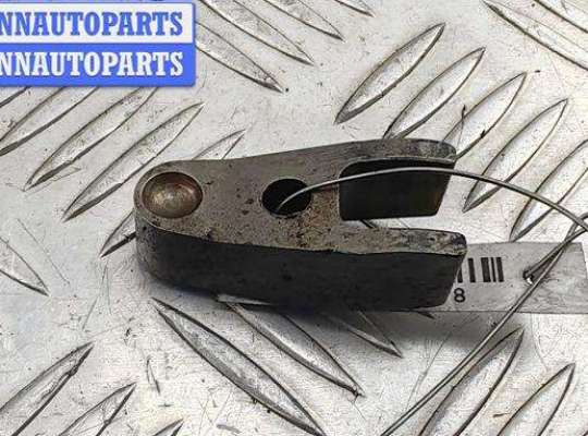 купить Скоба (кронштейн) крепления форсунки на Mercedes E-Class W210 (1995-2002)