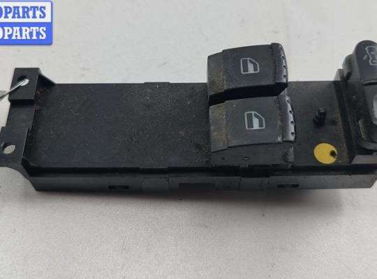 купить Блок кнопок управления стеклоподъемниками на Volkswagen Passat B5+ (GP)