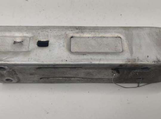 купить Кронштейн бампера переднего на Audi A6 C6 (2004-2011)