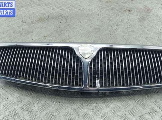 купить Решетка радиатора на Lancia Zeta