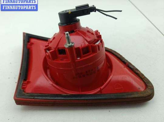 купить Фонарь крышки багажника левый на Volkswagen Passat B6