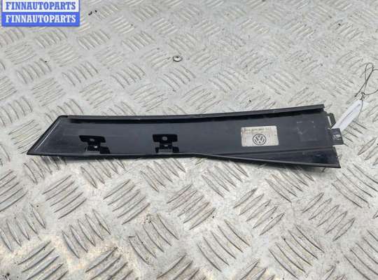 купить Накладка двери задней правой на Volkswagen Passat B5+ (GP)