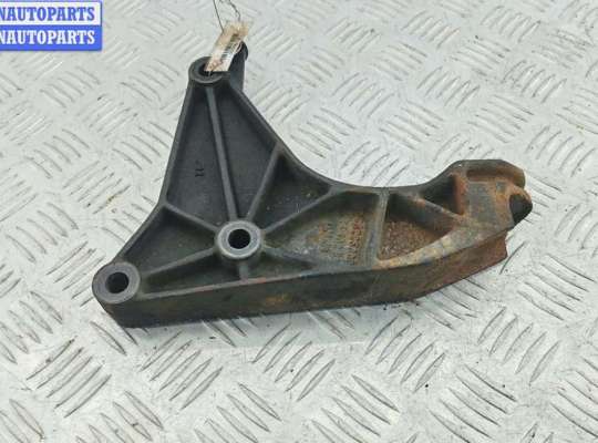 купить Кронштейн двигателя опорный на Opel Zafira A (1999-2005)
