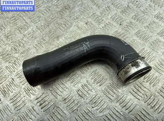 Патрубок интеркулера VG2745837 на Volkswagen Passat B6