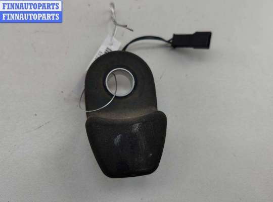 Купить Кнопка открывания багажника на BMW 5 E60/E61 (2003-2010) Кнопка открывания багажника BM3546752 на BMW 5 E60/E61 (2003-2010)