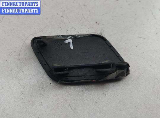 купить Решётка (заглушка) в бампер на Volkswagen Passat B6