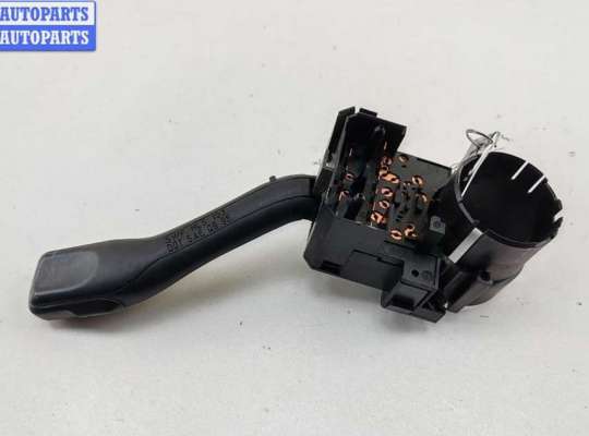 купить Переключатель поворотов на Audi A6 C5 (1997-2005)