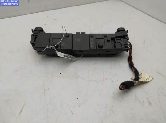 купить Кнопка обогрева сидений на Mercedes SLK R170 (1996-2004)