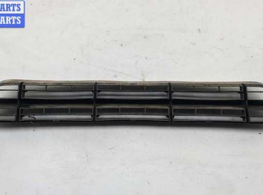 купить Решётка (заглушка) в бампер на Ford Focus I (1998-2005)