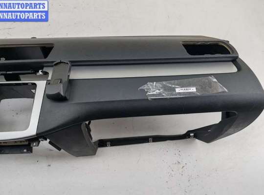 Панель передняя салона (Торпедо) на Volkswagen Passat B6 (3C)