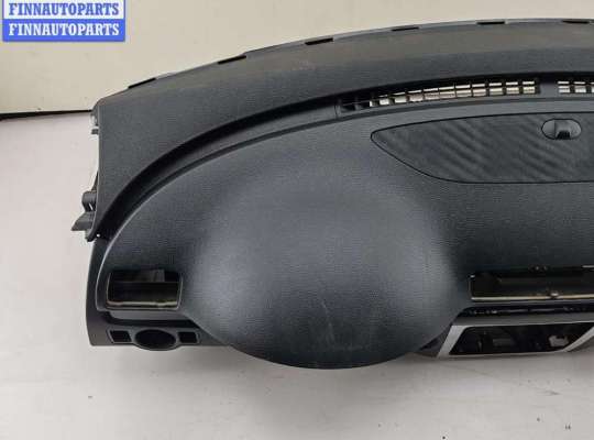 Панель передняя салона (Торпедо) на Volkswagen Passat B6 (3C)