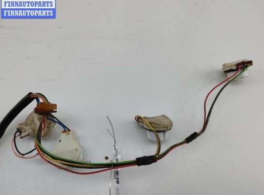 купить Патрон лампы фонаря на Peugeot 807