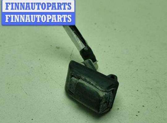 купить Форсунка омывателя на Skoda Octavia mk2 (A5 1Z) 2004-2013