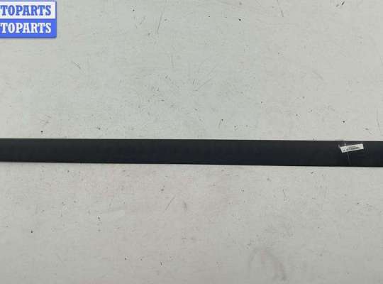 купить Молдинг двери передней левой на Volkswagen Touran