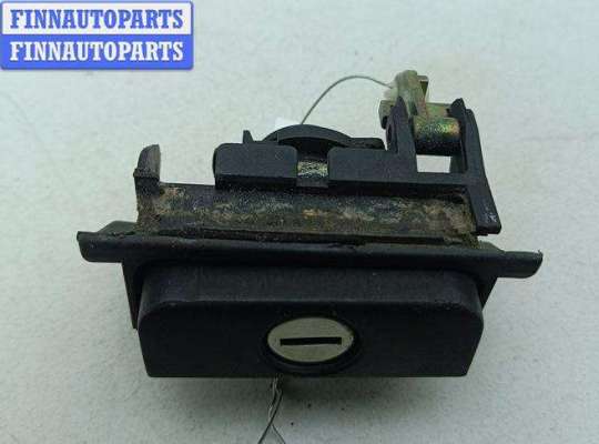 купить Кнопка открывания багажника на Volkswagen Golf-3