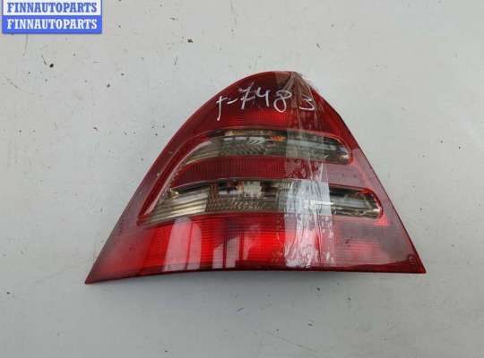 Фонарь задний левый MB1649366 на Mercedes C-Class W203 (2000-2006)