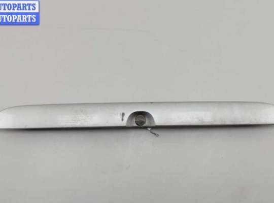 Накладка подсветки номера OP2415538 на Opel Zafira A (1999-2005)