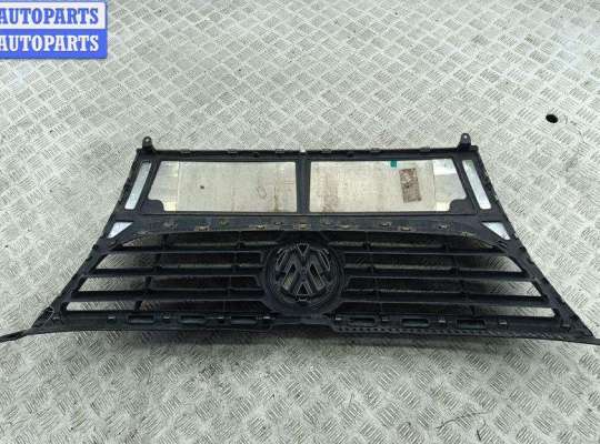 купить Решетка радиатора на Volkswagen Touran