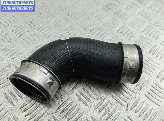 Патрубок интеркулера MB1630670 на Mercedes E-Class W211 (2002-2009)