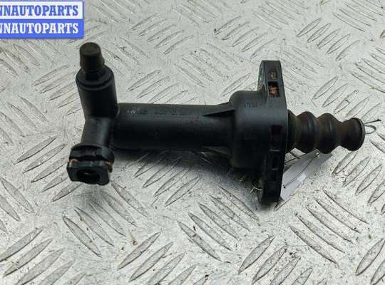 Купить Цилиндр сцепления рабочий на Skoda Fabia mk2 (5J) Цилиндр сцепления рабочий SK491443 на Skoda Fabia mk2 (5J)