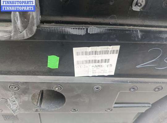 купить Обшивка двери передней левой (дверная карта) на Audi A6 C4 (1994-1997)