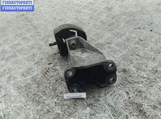 купить Кронштейн КПП опорный на Volkswagen Passat B5