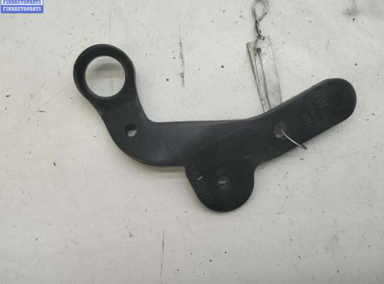 купить Кронштейн крепления на Volkswagen Passat B6