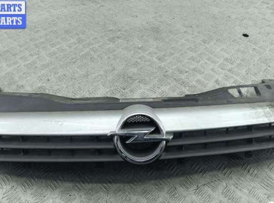 купить Решетка радиатора на Opel Astra H (2004-2009)