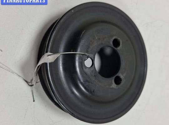 купить Шкив помпы на Volkswagen Golf-4