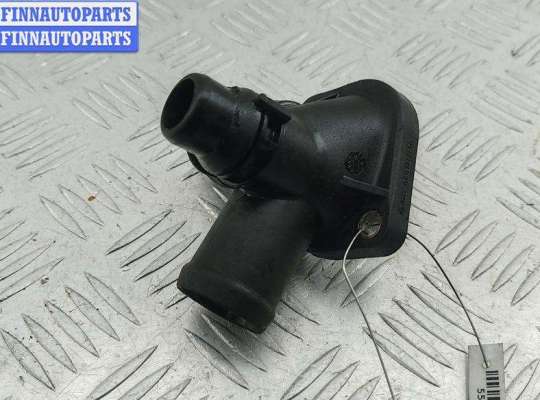 купить Фланец (тройник) системы охлаждения на Volkswagen Passat B5