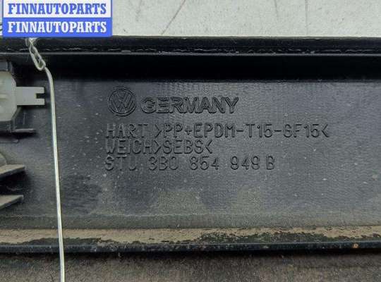 купить Молдинг двери задней левой на Volkswagen Passat B5