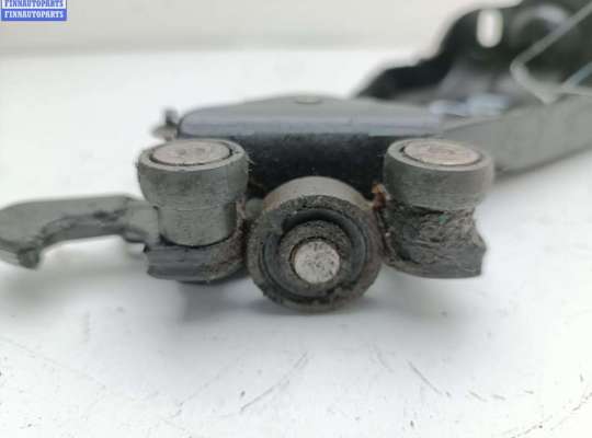 купить Ролик двери сдвижной на Peugeot 807