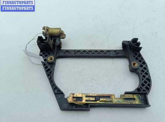 купить Корпус (держатель) ручки двери задней левой на BMW 5 E39 (1995-2003)