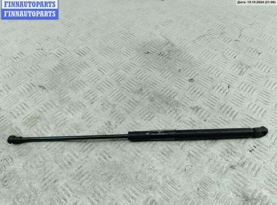 Амортизатор капота VG1416605 на Volkswagen Golf-4