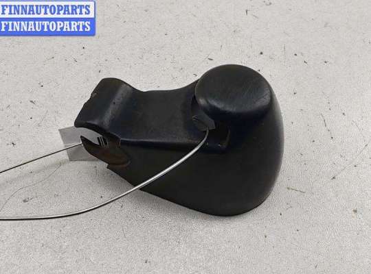 купить Крышка поводка стеклоочистителя на Volkswagen Passat B5+ (GP)