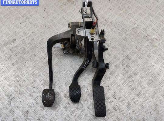 Узел педальный AU1722363 на Audi A4 B5 (1994-2001)