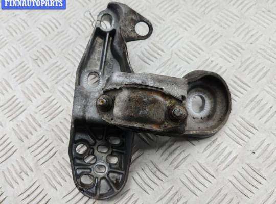 Крепление втулки стабилизатора переднего VG2749552 на Volkswagen Passat B5+ (GP)