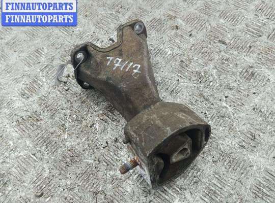 купить Кронштейн КПП опорный на Volkswagen Passat B5+ (GP)