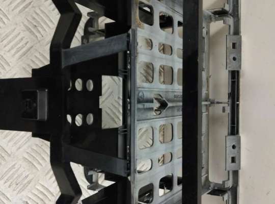 купить Рамка магнитолы на Ford Galaxy (2000-2006)