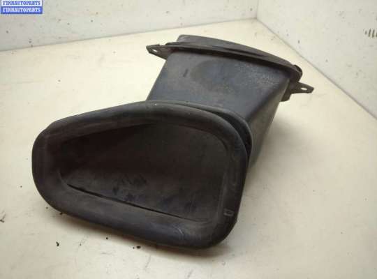 Воздухозаборник на Volkswagen Transporter T4 