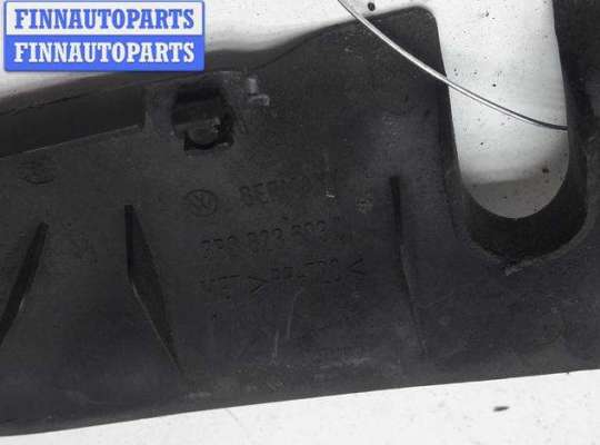 купить Накладка замка капота на Volkswagen Passat B5+ (GP)